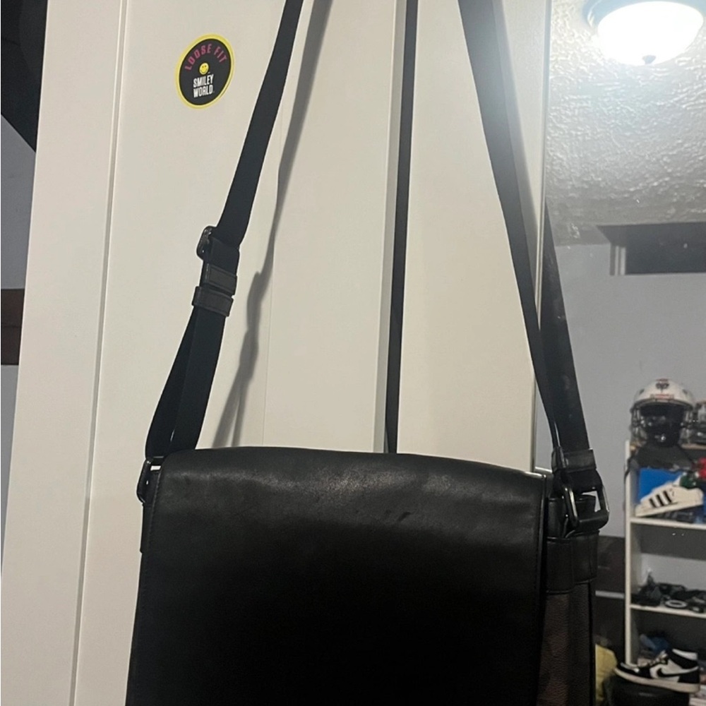 Coach Black Messenger Bag Classic Design